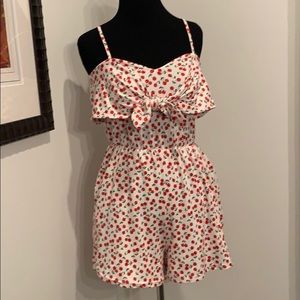 Francesca’s store. size S Jun & Ivy